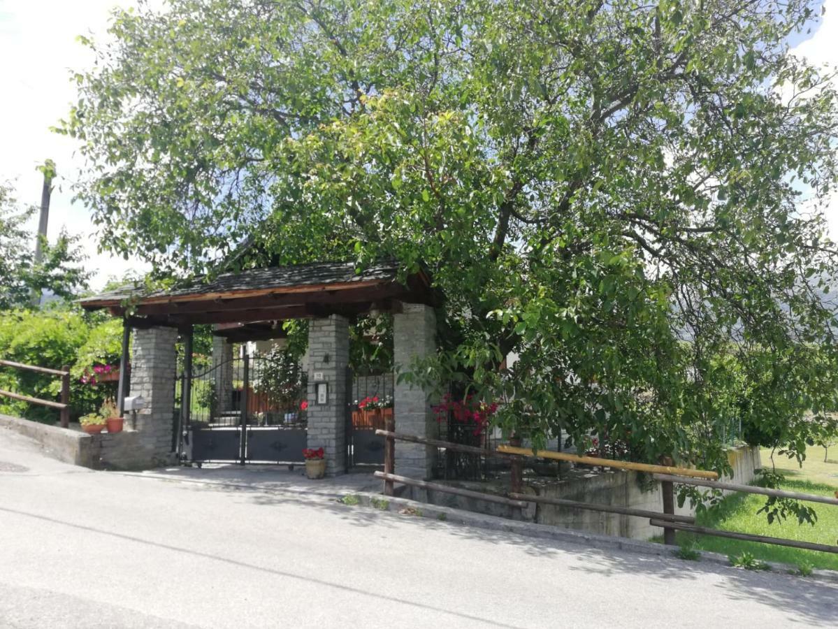La Taverna Di Elide Aymavilles Dış mekan fotoğraf
